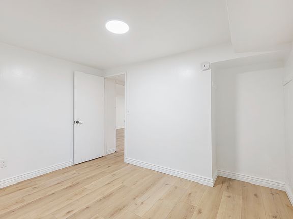 5th image of 2618 E Eastbourne Dr
