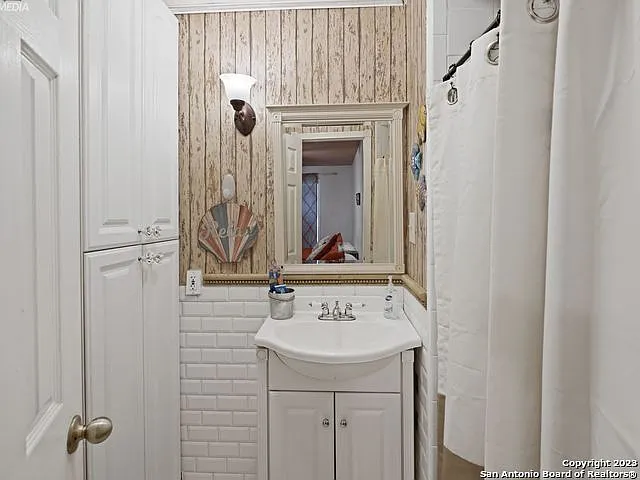 222 S 12th St — Photo 19