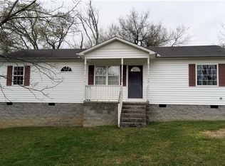 102 W Moore St, Manchester, TN 37355