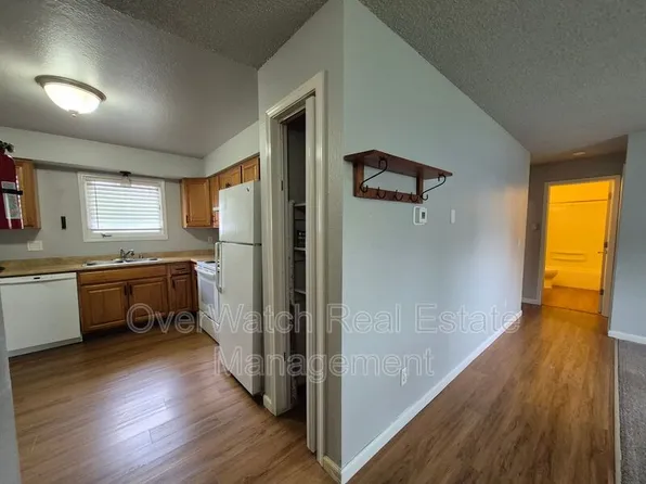 3162 Tarwater Ave, Anchorage, AK