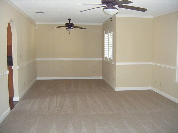 2nd image of 17433 Sultana St