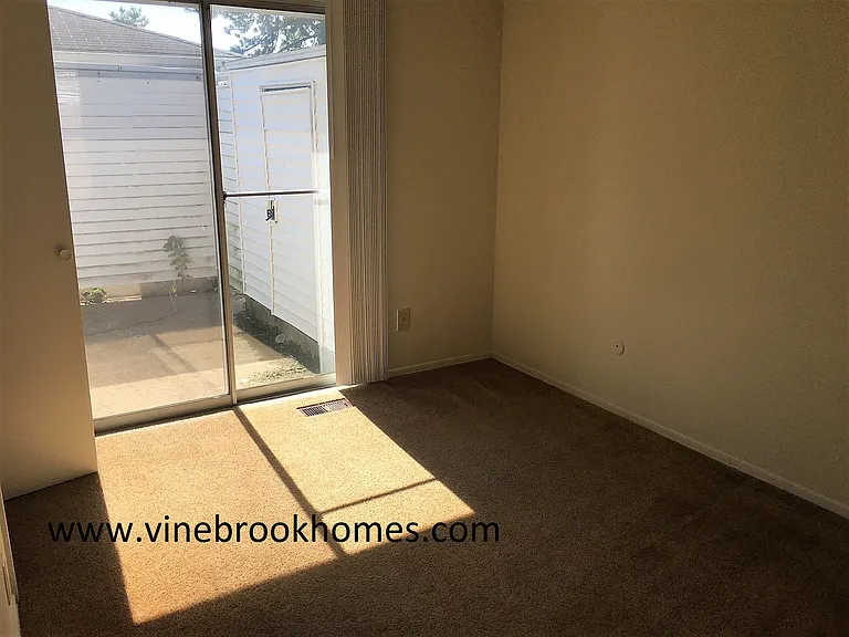 5883 Troy Villa Blvd — Photo 5