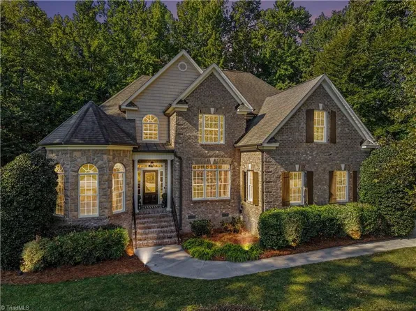 7601 Trebbiano Ct, Kernersville, NC 27284