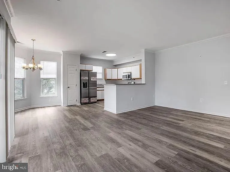 1301 Karen Blvd #401 — Photo 6