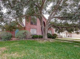 6419 Castle Lane Dr, Houston, TX 77066