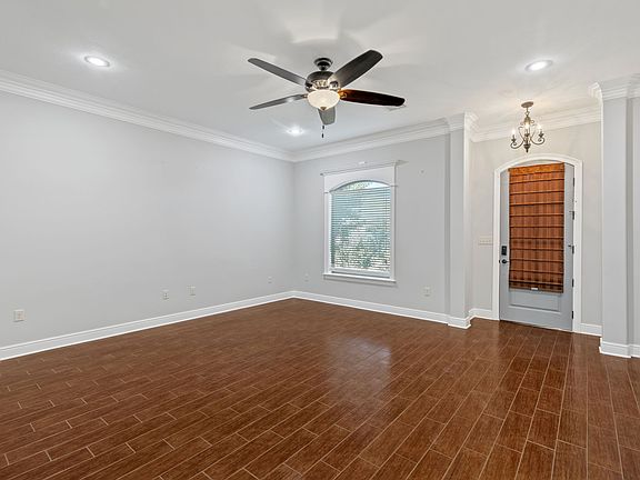 4th image of 1515 Tuscany Dr