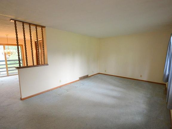 3rd image of 54715 Brookside Dr