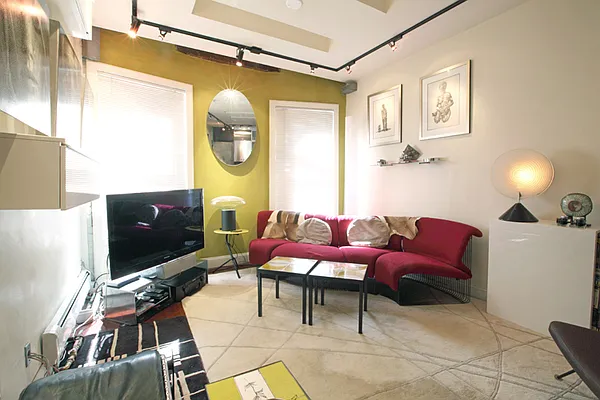 Sold by Vesna Radunovich, LREB | media 2