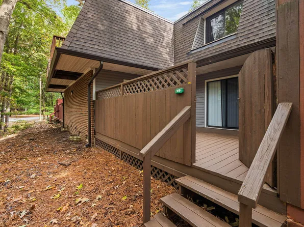 168 Summerwalk Cir, Chapel Hill, NC 27517