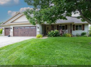 4149 Westview Ln, Oshkosh, WI 54904