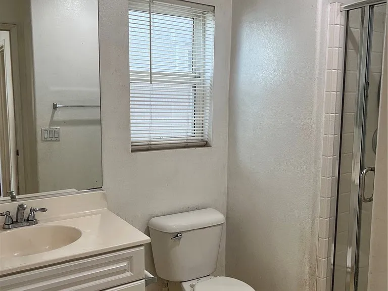 1241 Castledale St — Photo 10