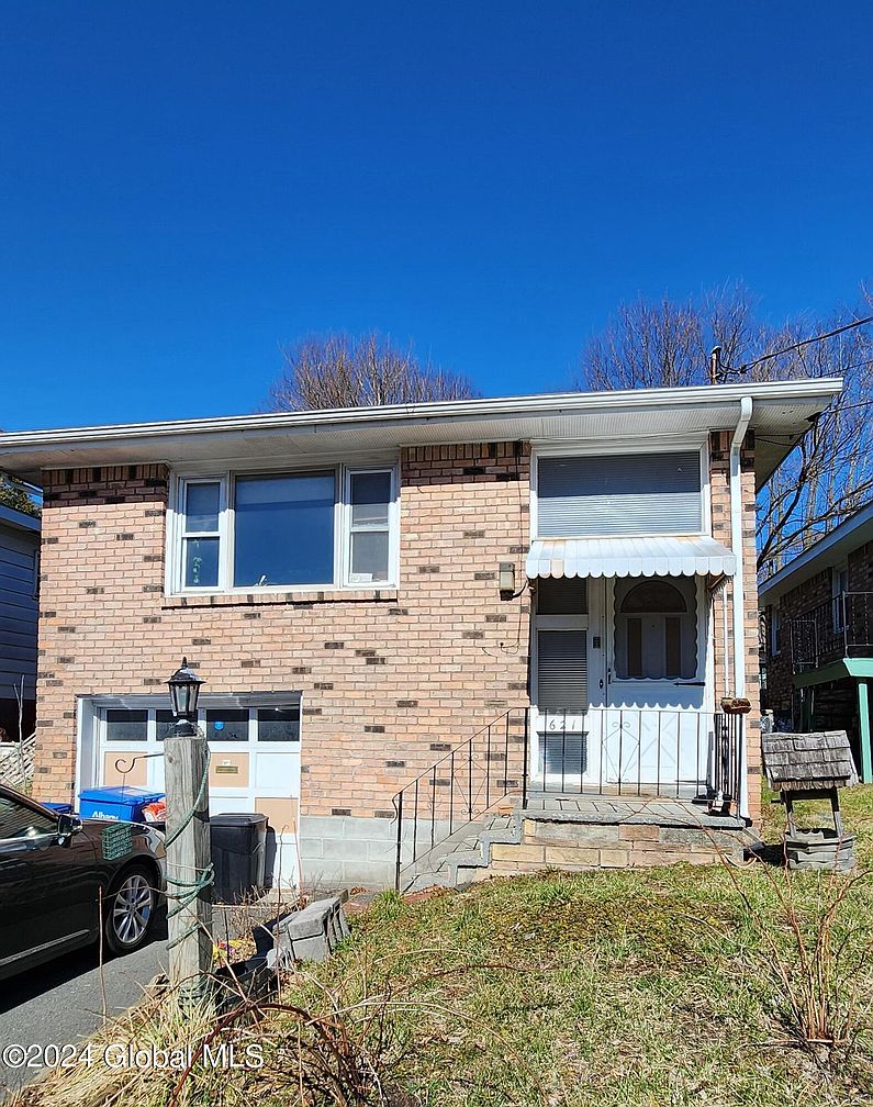 1st image of 621 Warren Street