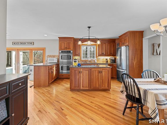 5th image of 27 Enrico Road