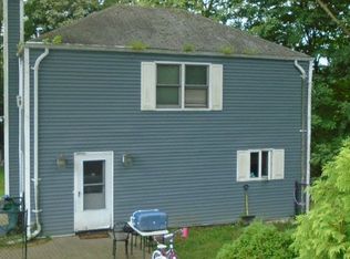 5319 Silverbrook Dr, Mc Leansville, NC 27301