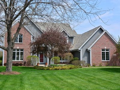 7110 W Lafayette Pl, Mequon, WI, 53092