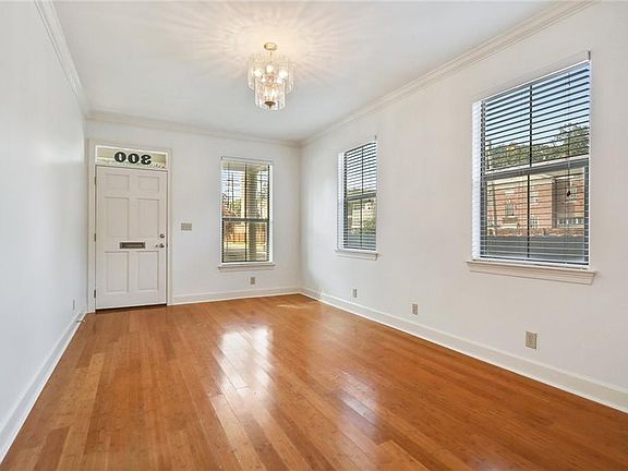4th image of 300 Webster St Unit 300