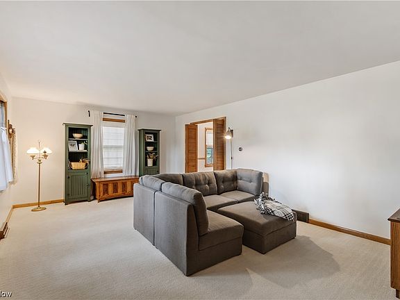 3rd image of 1559 Morgan St