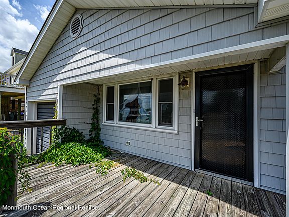 2nd image of 46 Bay Shore Dr