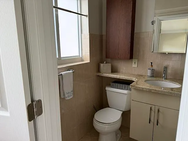 223 S Federal Hwy #17 — Photo 12