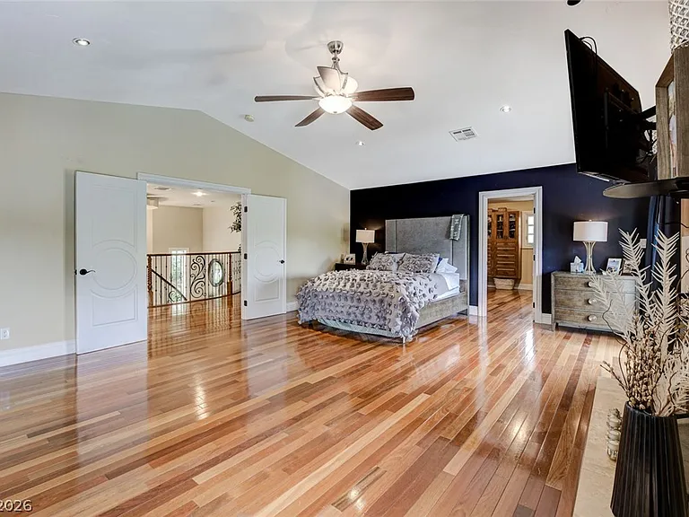 7001 Alamitos Cir — Photo 37