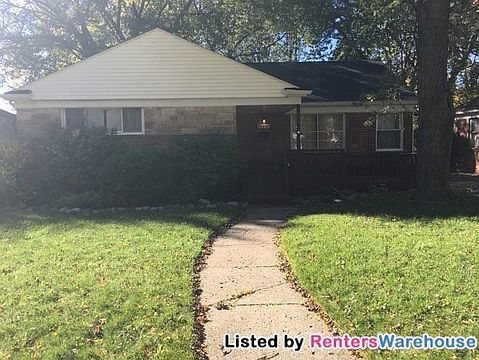 1st image of 24241 Cloverlawn Ave