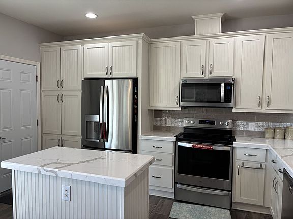 2nd image of 3301 S Goldfield Rd #6045