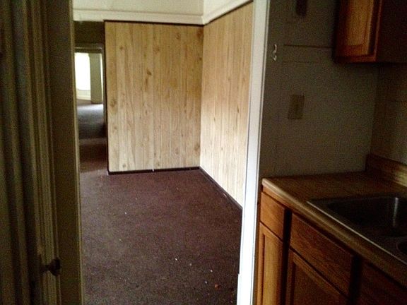 3rd image of 6936 S Oglesby Ave #3N