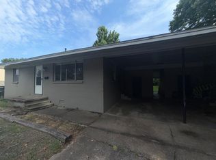 1819 Robins St, Conway, AR 72034