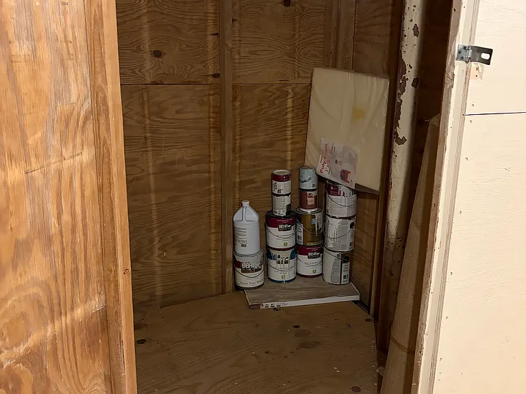 711 E Falcon Dr #201 — Photo 29
