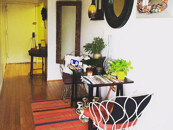 2nd image of 2059 Huntington Ave APT 600