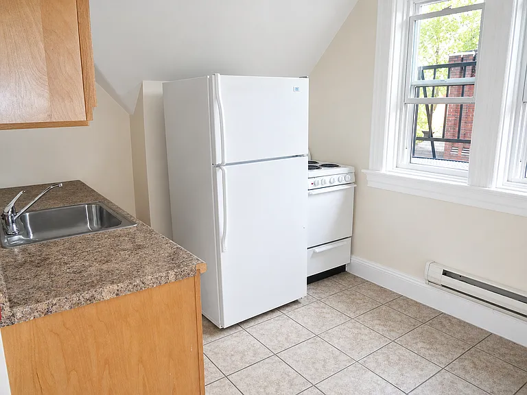 308 N Neville St #7 — Photo 4