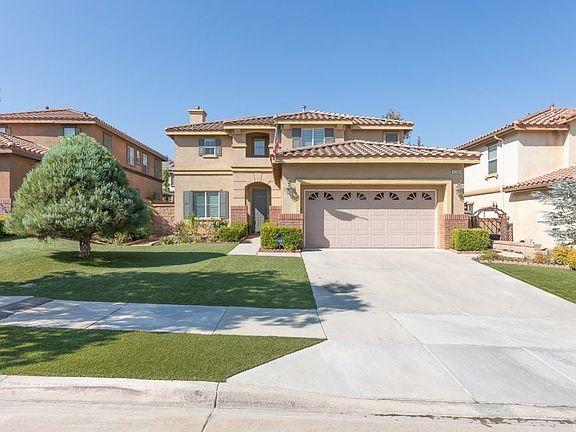 3rd image of 32365 Ashwood Ct
