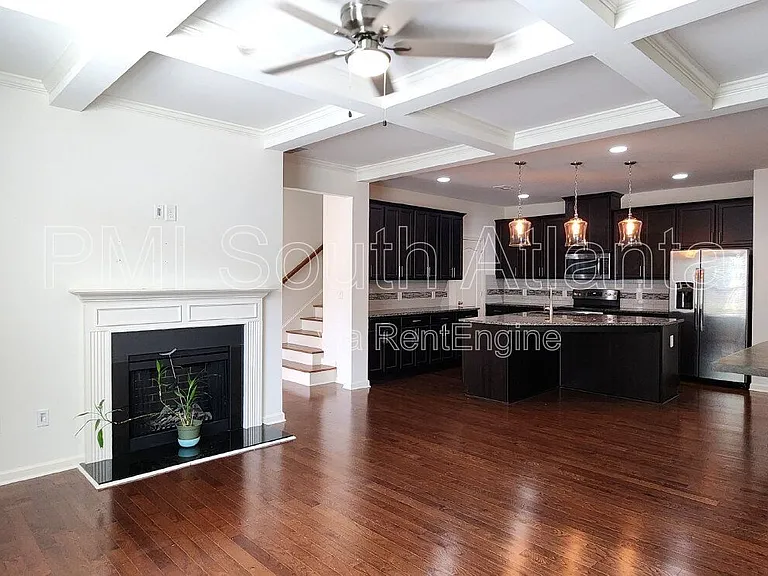 7744 Rutgers Cir — Photo 6