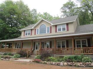 4555 Bentley Rd, Rosholt, WI 54473