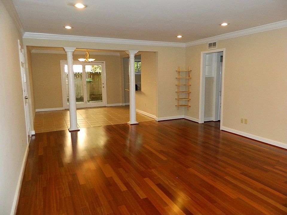 Living and Dining Area