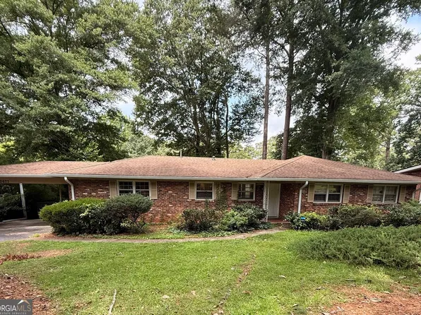 2677 Lancaster Dr, East Pt, GA 30344