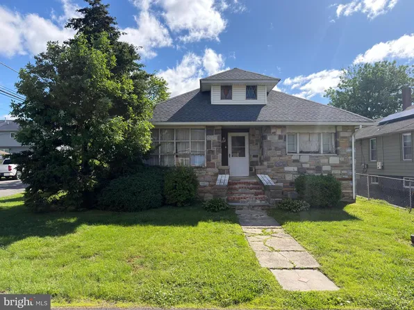 849 Edgewood Ave #W, Bensalem, PA 19020