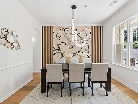 5th image of 5 Silverbell Ct