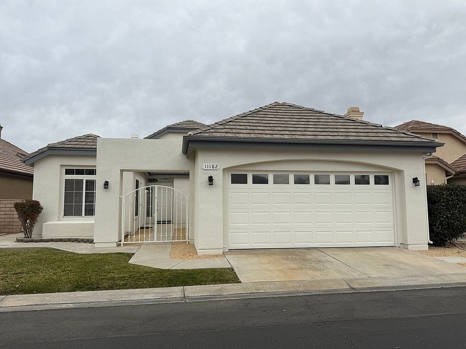 1st image of 11182 Country Club Dr