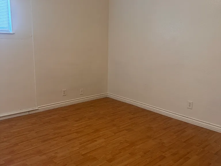 10324 Vantage St — Photo 5