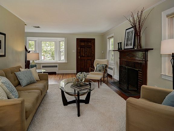 4th image of 38 Claremont Ave