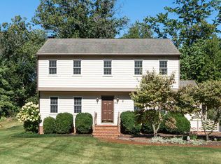 501 Mount View Dr, Staunton, VA 24401