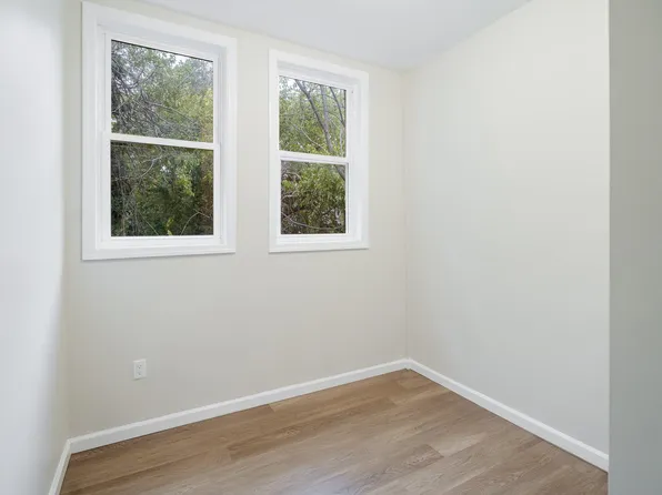 628 Bramhall Avenue image 23 of 39