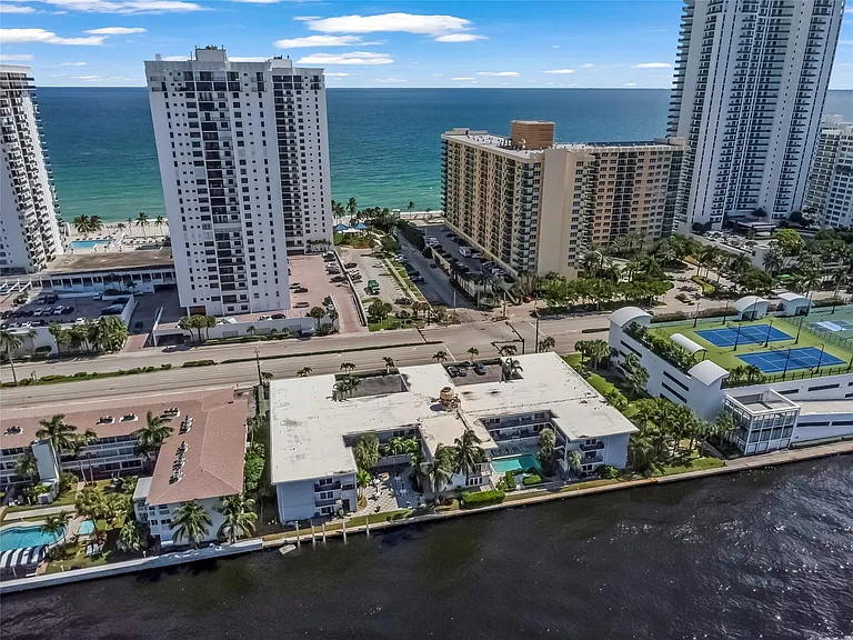 2600 S Ocean Dr #308 — Photo 3