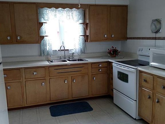5th image of 529 N 8th St