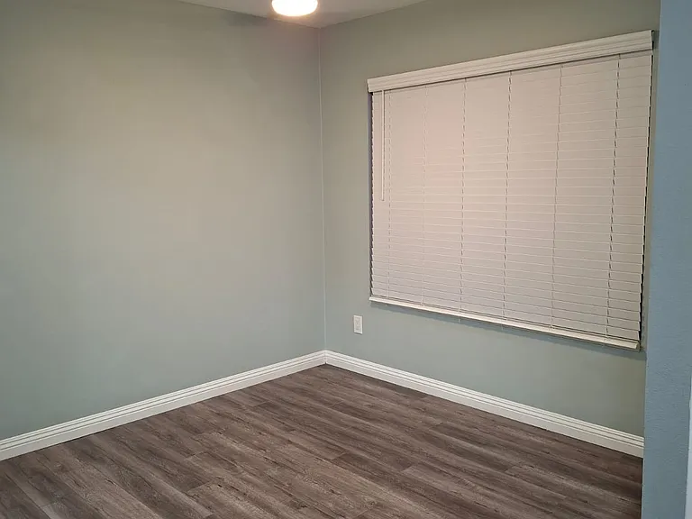 2031 Lakeridge Cir #202 — Photo 25