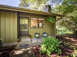 355 Cedar Lake Rd #B, Chapel Hill, NC 27516