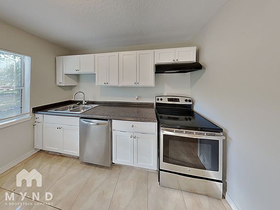 4th image of 2033 Allandale Cir E