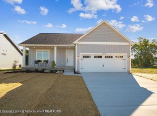 2816 Black Oak St, Webberville, MI 48892