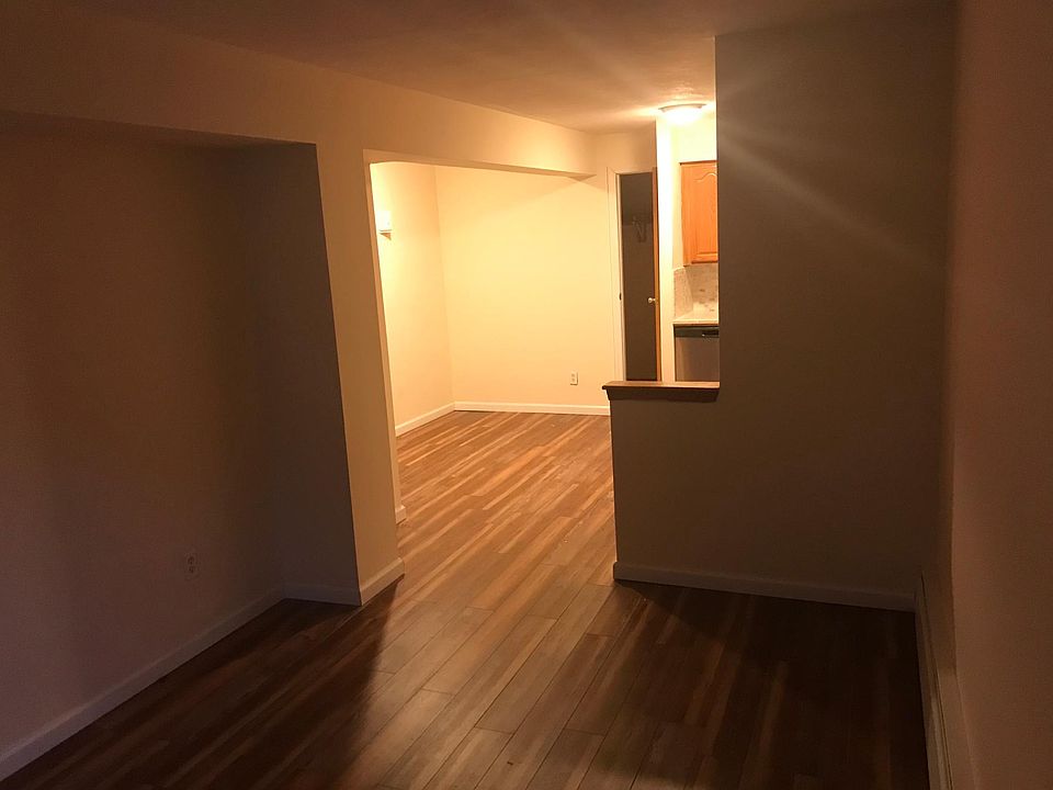 1st image of 157-03 18th Ave